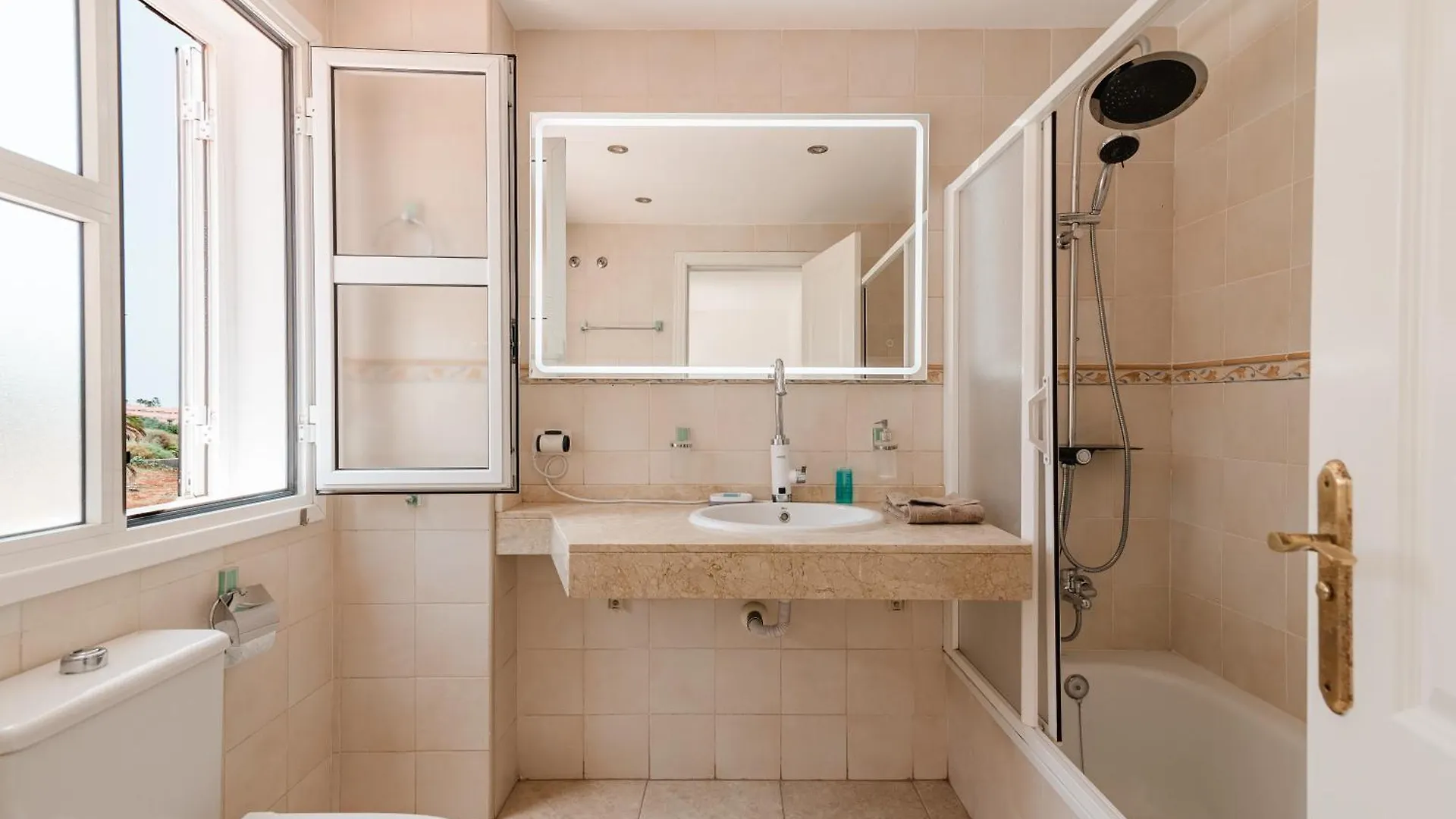 Comfortable 4-Bedroom Villa With Private Gardens Costa Adeje